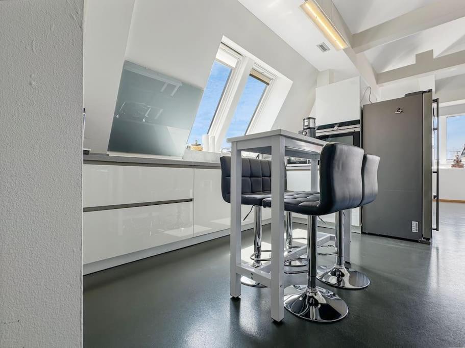 6 Zimmer Maisonette-Penthouse Pool Dachterrasse Luxus ميونيخ المظهر الخارجي الصورة